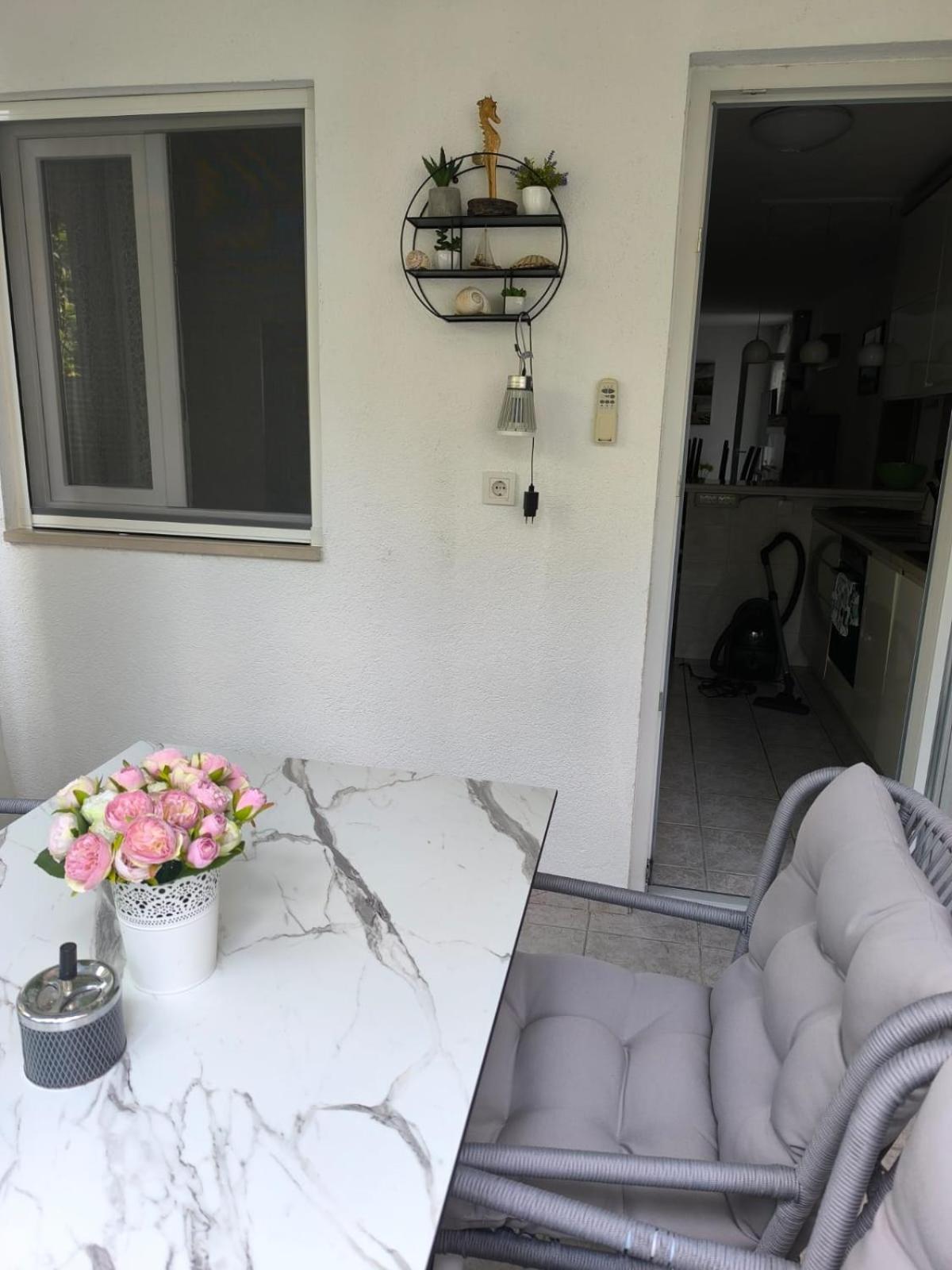 Apartman Robertino 1966 Makarska Luaran gambar